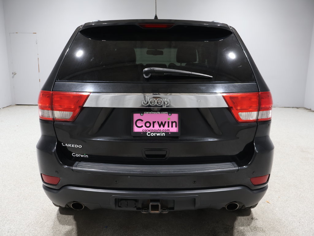 Used 2013 Jeep Grand Cherokee Laredo RWD image 3