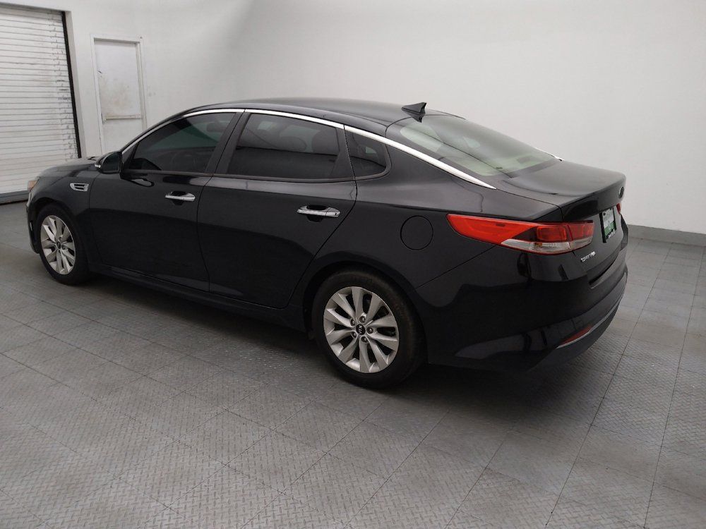 Used 2018 Kia Optima LX w/ 17" Alloy Wheels Package FWD image 3