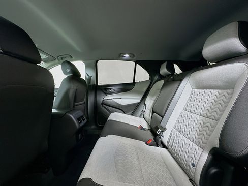 Used 2024 Chevrolet Equinox LS w/ Sport Edition image 27