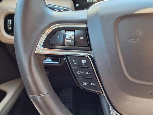 Used 2023 Lincoln Nautilus Reserve w/ Luxury Package image 16