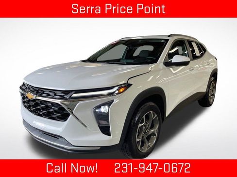 Certified 2024 Chevrolet Trax LT w/ Sunroof Package image 1