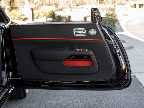 Certified 2019 Rolls-Royce Dawn image 10