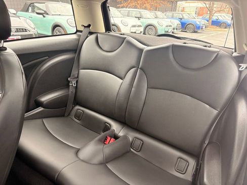 Used 2013 MINI Cooper Hardtop image 16