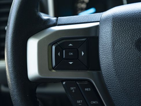 Used 2020 Ford F150 Lariat AWD/4WD image 19