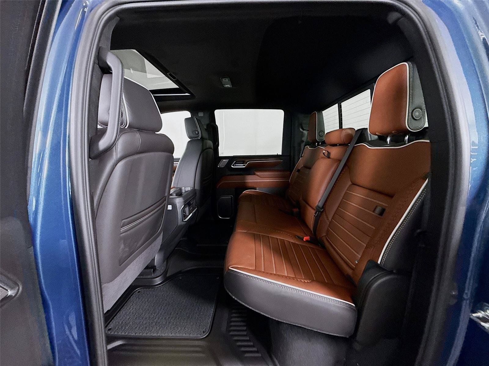 New 2026 GMC Sierra 3500 Denali Ultimate AWD/4WD image 19