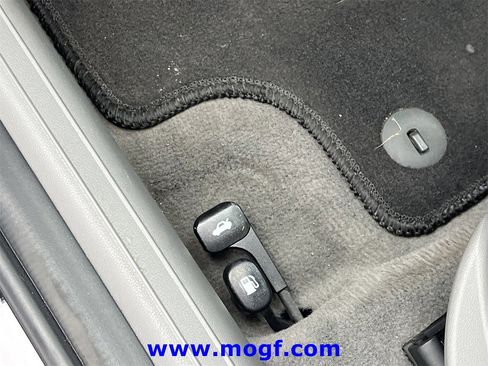 Used 2023 Hyundai Elantra SEL w/ Cargo Package image 30