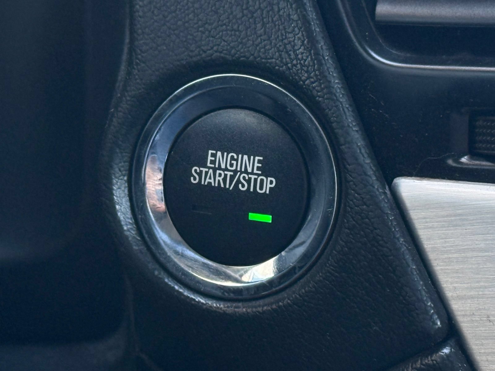 Used 2018 GMC Yukon XL SLT AWD/4WD image 29