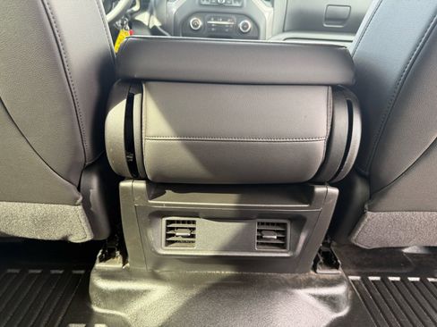 Used 2020 Chevrolet Silverado 2500 W/T w/ WT Convenience Package image 32