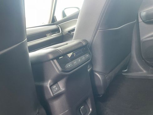 Used 2025 Toyota Grand Highlander FWD image 25