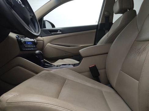 Used 2018 Hyundai Tucson SEL Plus FWD image 17