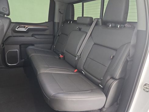 Used 2023 Chevrolet Silverado 1500 LT w/ Z71 Off-Road Package AWD/4WD image 30