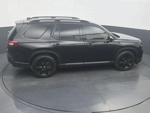 Used 2025 Honda Pilot Black Edition image 26