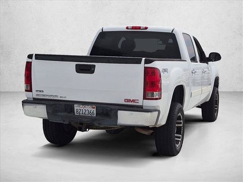Used 2011 GMC Sierra 1500 SLT w/ SLT Convenience Package AWD/4WD image 5