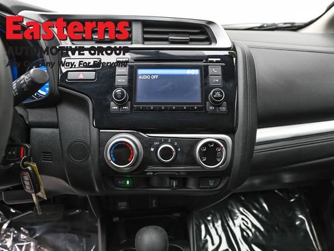 Used 2019 Honda Fit LX image 12