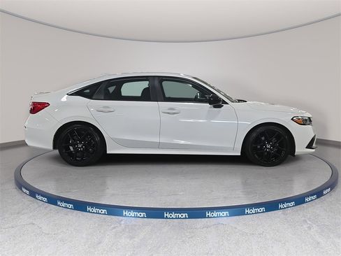 Used 2023 Honda Civic Sport image 5