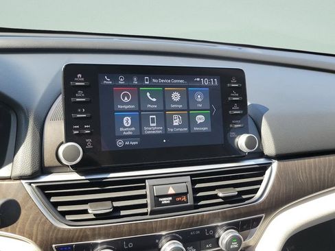 Used 2021 Honda Accord Touring image 14