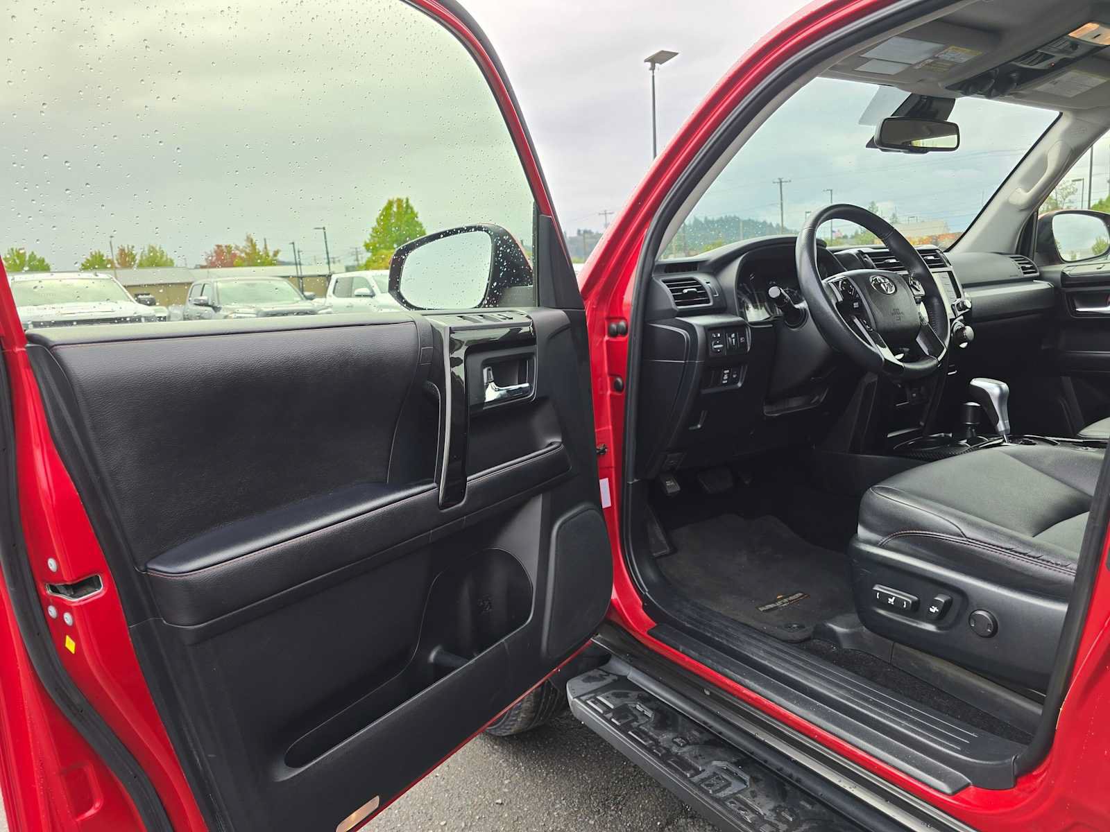 Used 2022 Toyota 4Runner TRD Off-Road Premium AWD/4WD image 23
