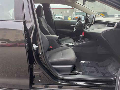 Used 2021 Toyota Corolla LE image 30