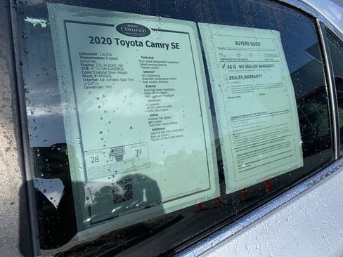 Certified 2020 Toyota Camry SE image 35