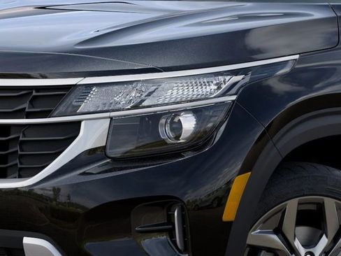 New 2026 Kia Seltos LX image 11