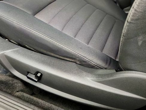 Used 2010 Dodge Challenger R/T RWD image 10