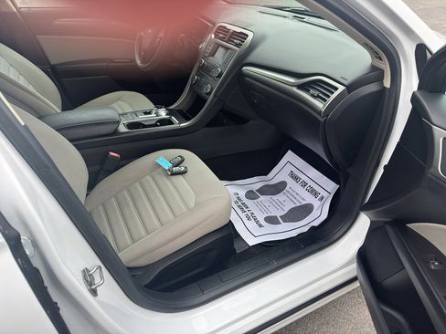 Used 2018 Ford Fusion S image 21