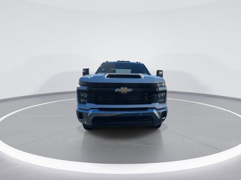 Used 2025 Chevrolet Silverado 2500 W/T image 3