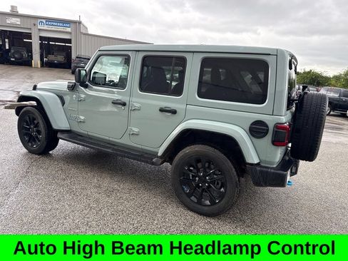 Used 2023 Jeep Wrangler Unlimited Sahara w/ Cold Weather Group AWD/4WD image 18