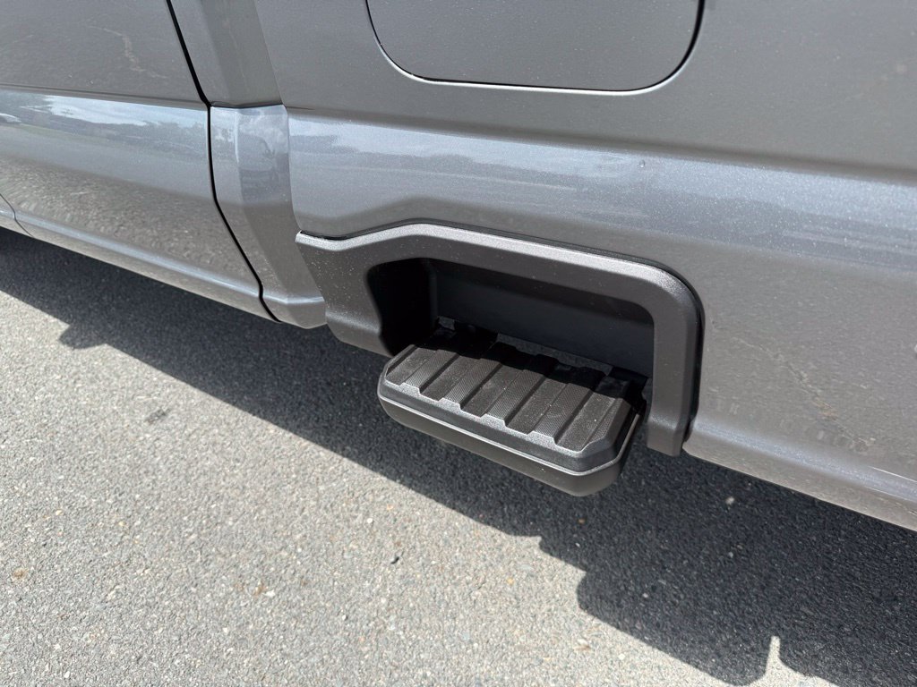 New 2025 Ford F350 XL w/ 360-Degree Camera Package RWD image 12