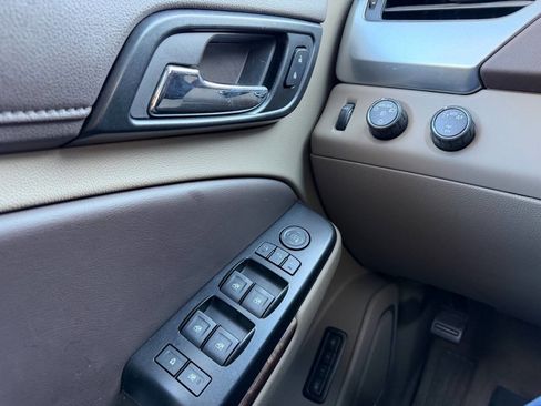 Used 2017 Chevrolet Tahoe LT image 24