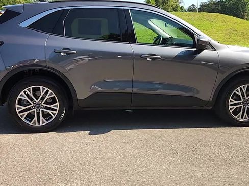 Used 2021 Ford Escape SEL AWD/4WD image 7