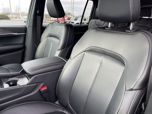 New 2025 Jeep Grand Cherokee L Limited image 4