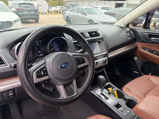 Used 2017 Subaru Outback 2.5i Touring AWD/4WD image 8