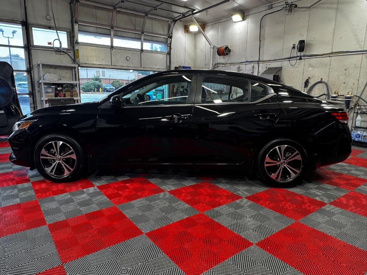 Used 2021 Nissan Sentra SV FWD image 4