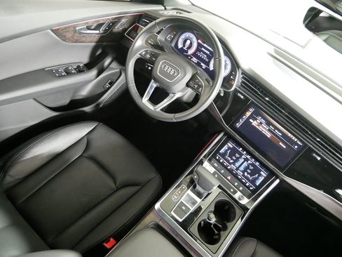 Used 2019 Audi Q8 Premium Plus image 9