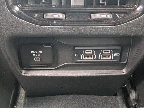 Certified 2023 Jeep Grand Cherokee Altitude image 15