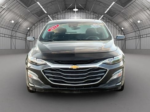 Used 2023 Chevrolet Malibu LT FWD image 2