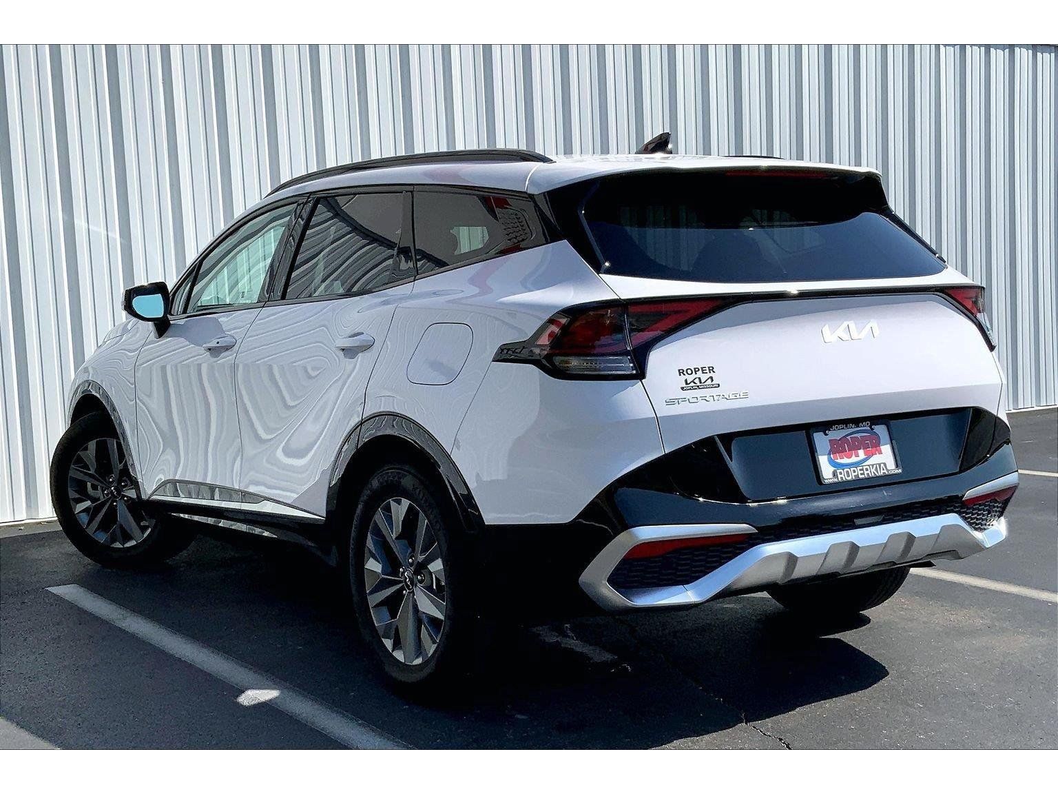 Used 2025 Kia Sportage SX FWD image 9