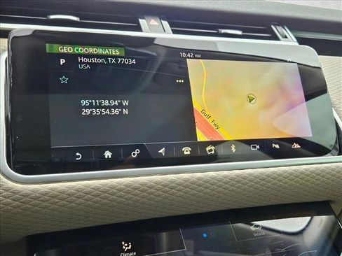 Used 2020 Land Rover Range Rover Velar S AWD/4WD image 14