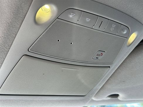 Used 2022 Nissan Leaf SV FWD image 42