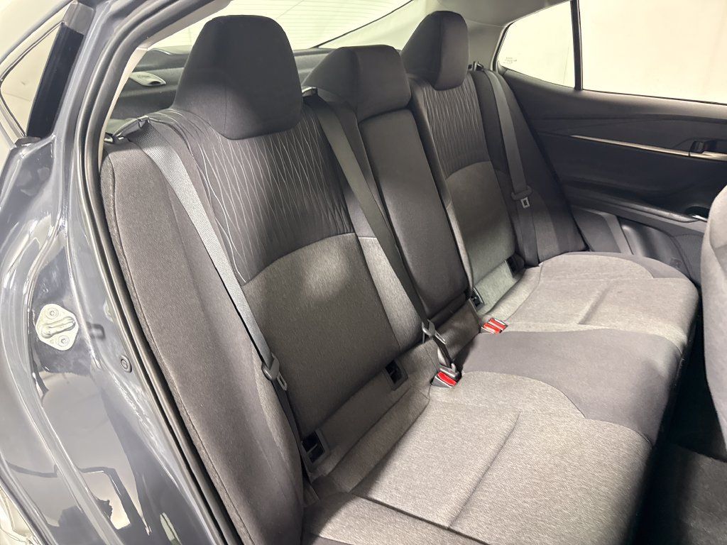 Used 2025 Toyota Camry LE FWD image 12