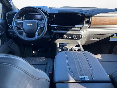 New 2026 Chevrolet Silverado 1500 High Country AWD/4WD image 10