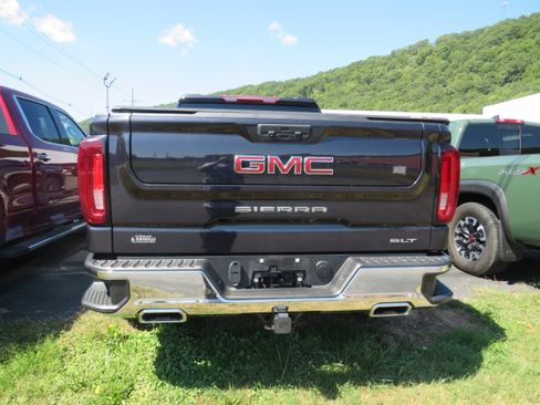 Used 2022 GMC Sierra 1500 SLT w/ SLT Convenience Package image 5