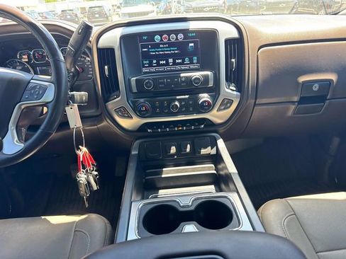 Used 2018 GMC Sierra 1500 SLT AWD/4WD image 19