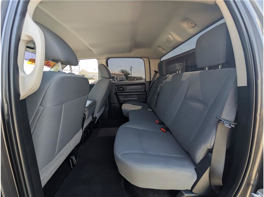 Used 2018 RAM 2500 Tradesman w/ Chrome Appearance Group AWD/4WD image 10