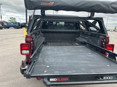 Used 2021 Jeep Gladiator Sport AWD/4WD image 8