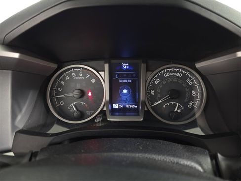 Used 2018 Toyota Tacoma SR5 image 12