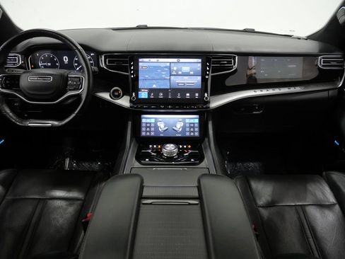 Used 2022 Jeep Grand Wagoneer Series II AWD/4WD image 8