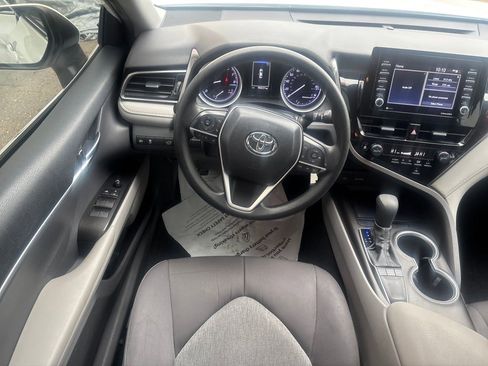 Used 2022 Toyota Camry LE image 2