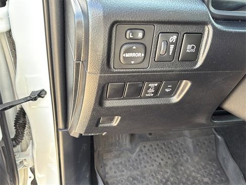 Used 2024 Toyota 4Runner TRD Off-Road image 22